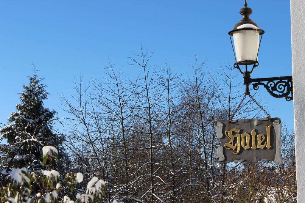 Hotel Schinderhannes Sohren Exterior photo